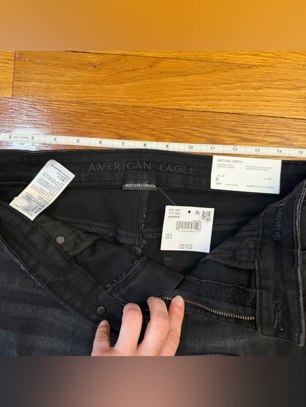 American Eagle High-Rise Shortie Black Denim Distressed Jean Shorts - Size 8 NWT - Picture 3 of 9